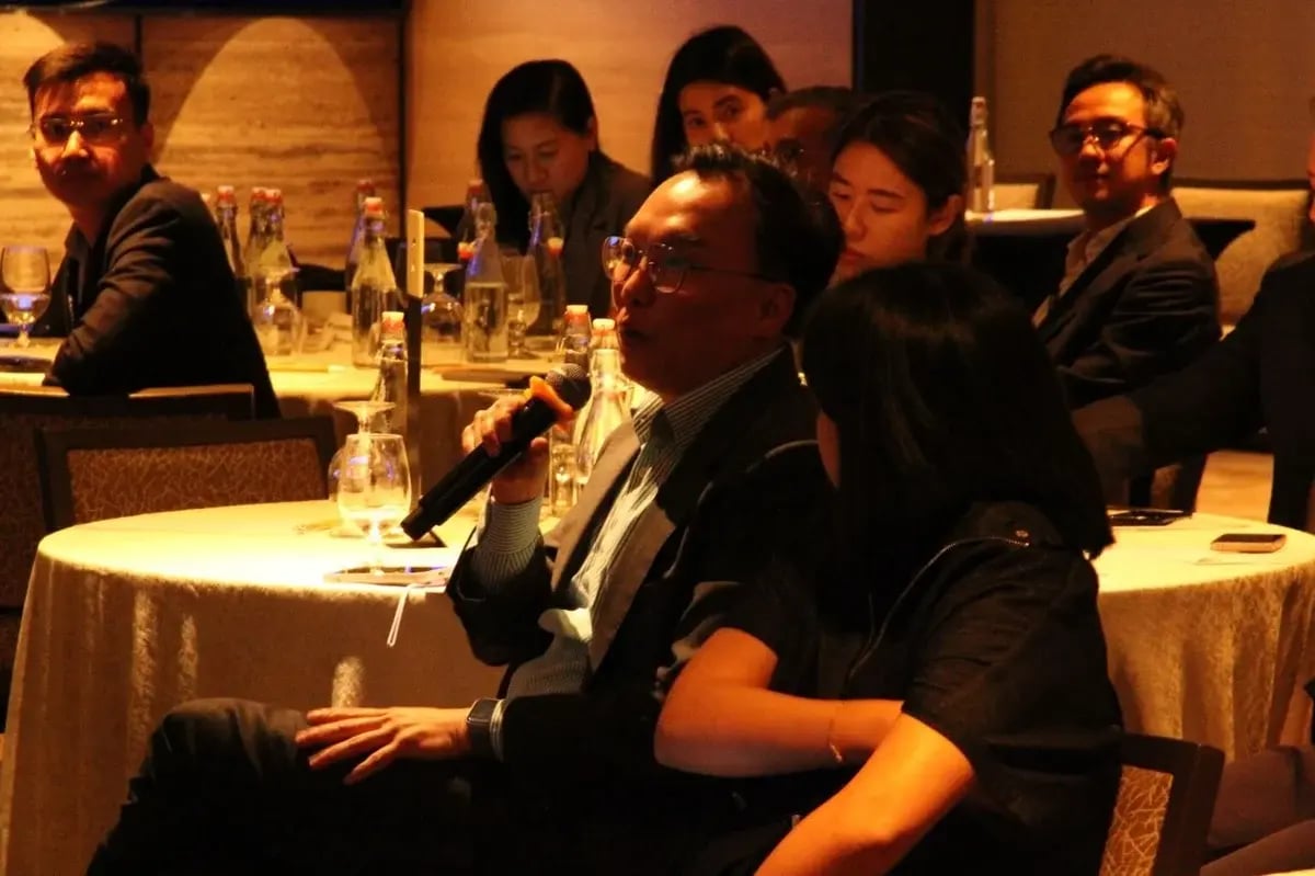 f2fe23af-93c1-43ab-8968-ae47df136d41