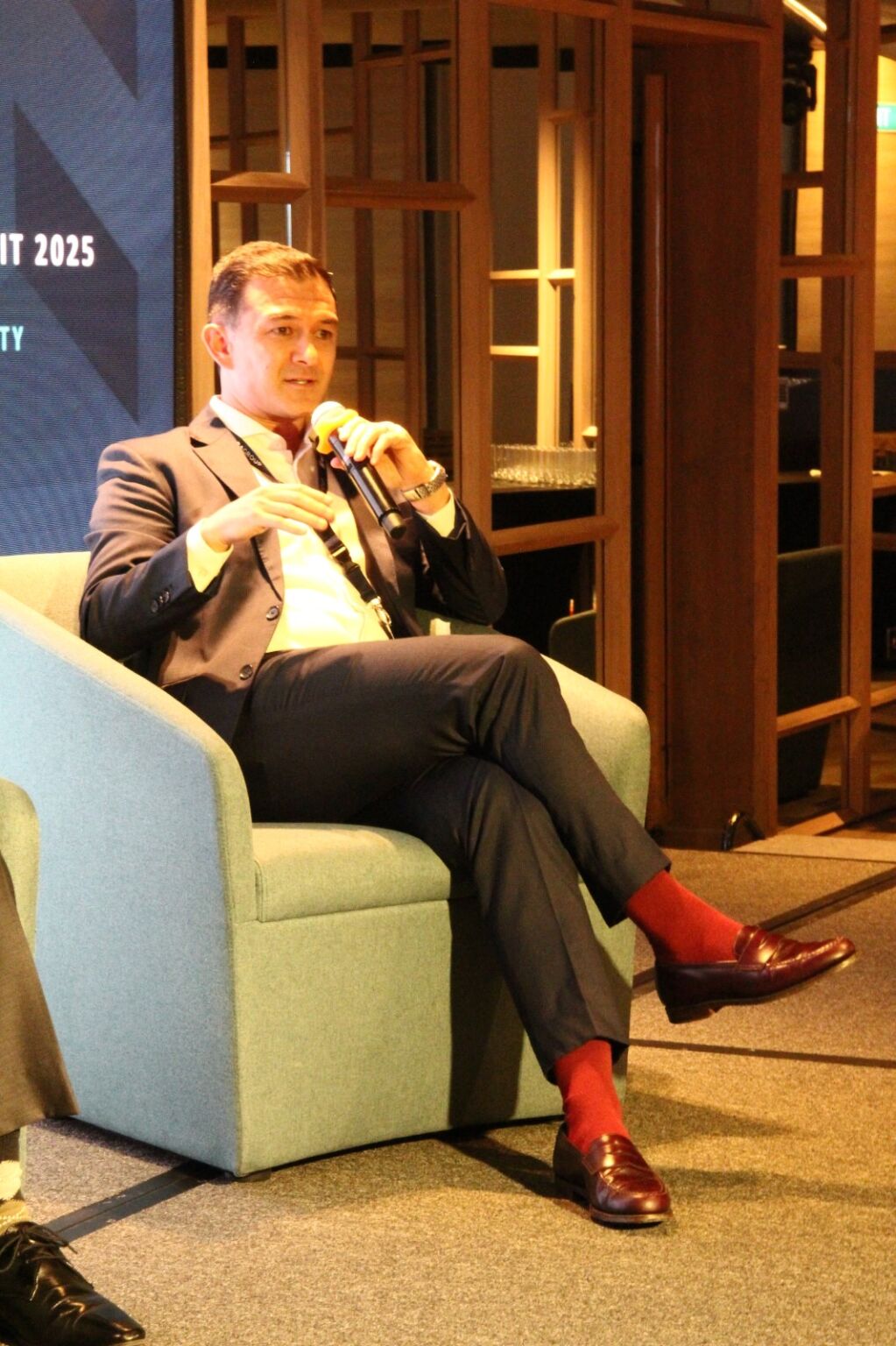 32755296-1afa-4136-a3a1-75607d2bf8a3