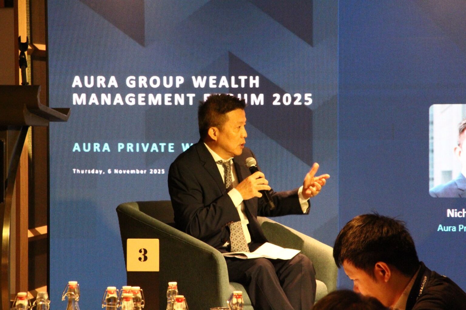 87f2d1d0-397c-4c9a-8ce7-04093e57d7b0