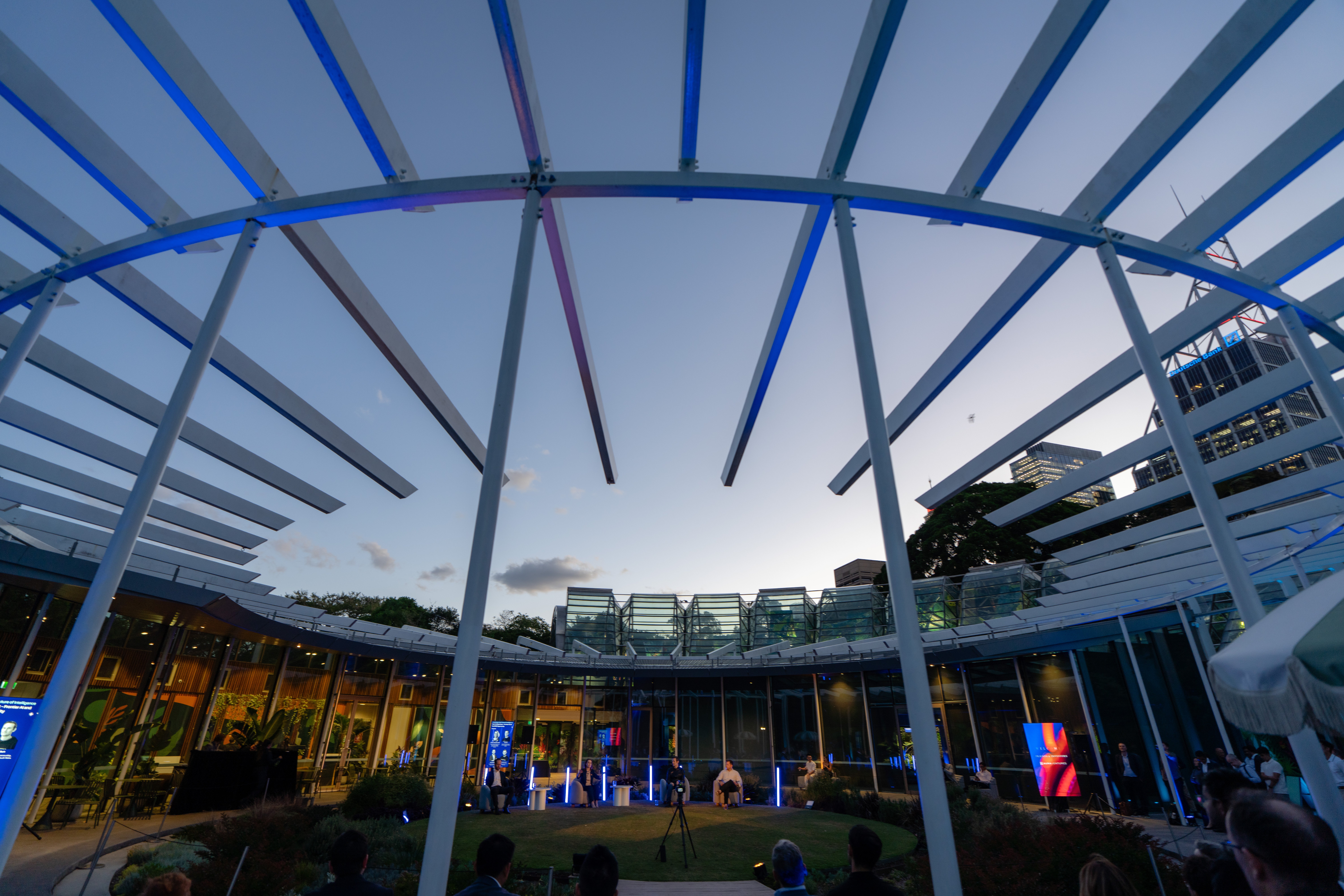 20251111Aura.co_sgrphoto0054