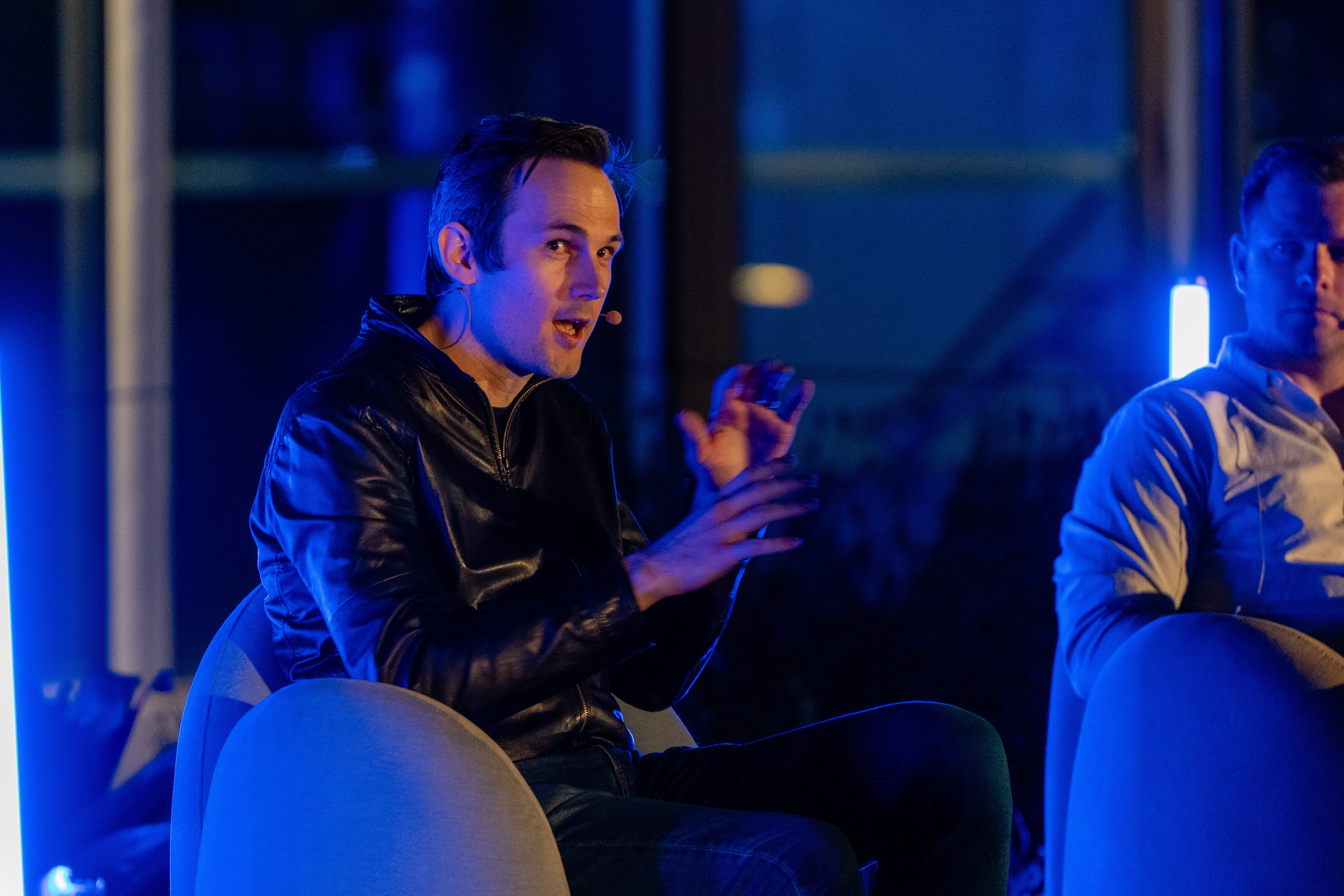 20251111Aura.co_sgrphoto0077