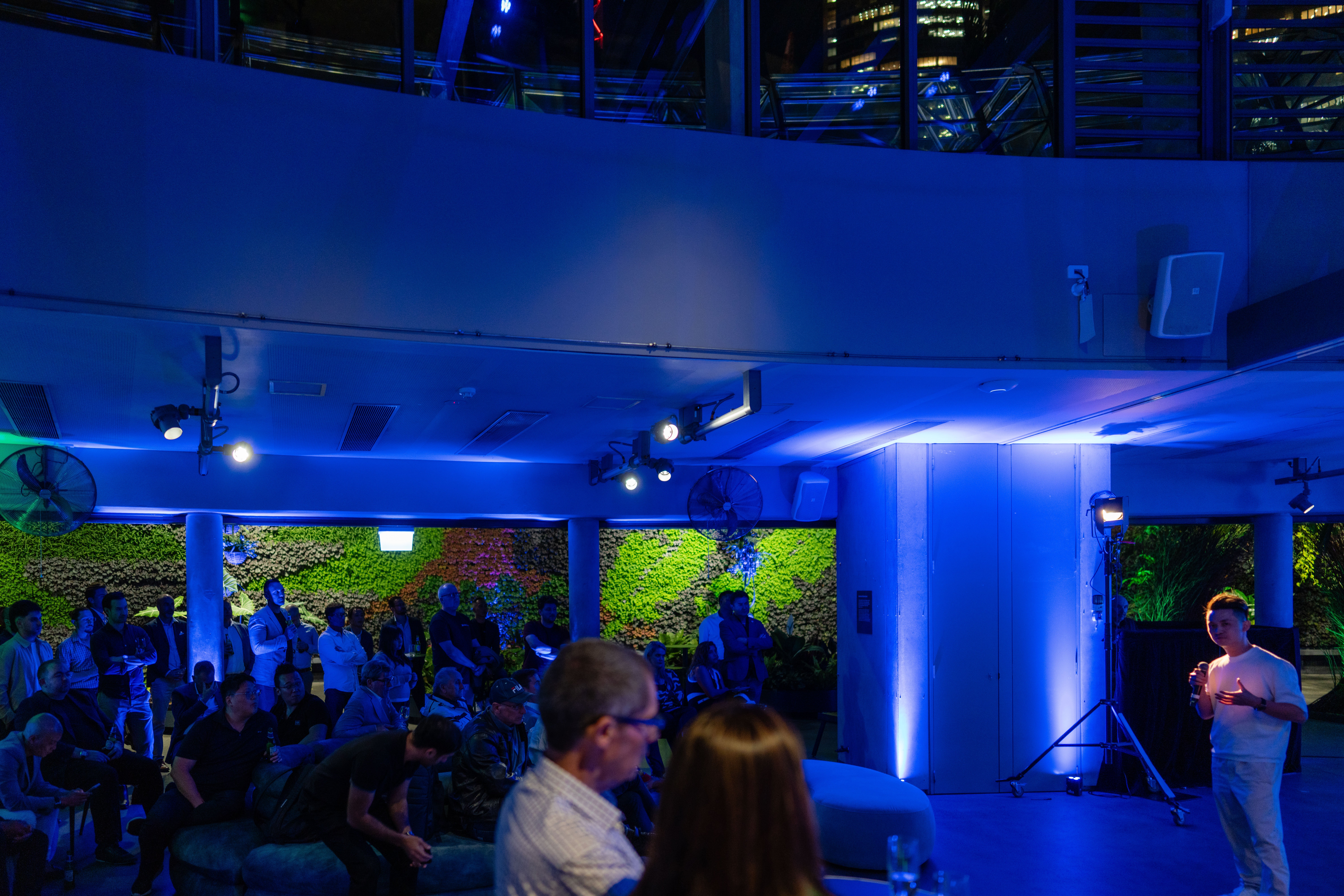 20251111Aura.co_sgrphoto0093